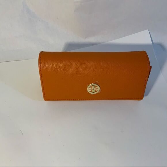 Tory Burch Sunglasses Case - Picture 9 of 9